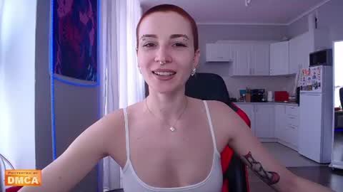 Elpis Foxter online show from June 10, 10:25 am