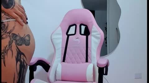 vee online show from October 31, 10:14 pm