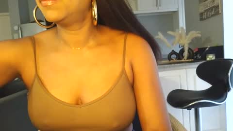 Xandra The Goddess online show from October 13, 11:35 am