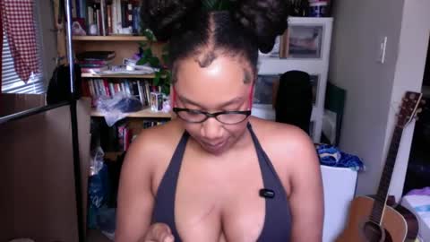 Snapshot of goddessdaisysky chatting on September 11, 7:14 pm Goddess Daisy Sky online show from September 11, 7:14 pm