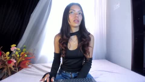Snapshot of goddessjulieta chatting on January 20, 7:14 pm Julieta online show from January 20, 7:14 pm