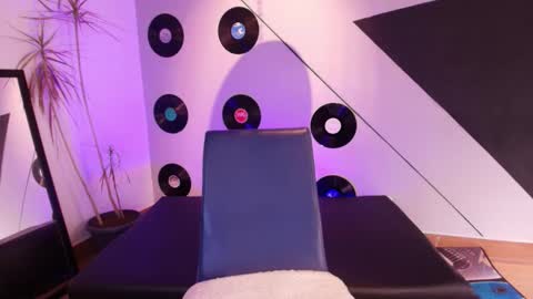 Snapshot of goddessjulieta chatting on September 10, 7:58 pm Julieta online show from September 10, 7:58 pm
