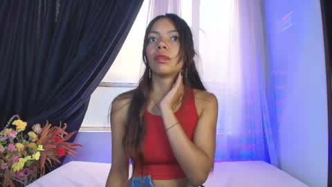 Snapshot of goddessjulieta chatting on March 9, 7:15 pm Julieta online show from March 9, 7:15 pm
