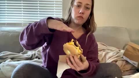 GoddessMayvn online show from April 30, 2:22 pm