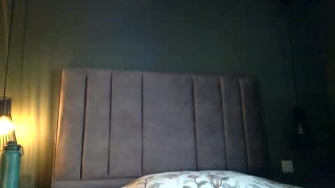 Snapshot of goddessmiamuse chatting on September 12, 6:15 pm goddessmiamuse online show from September 12, 6:15 pm