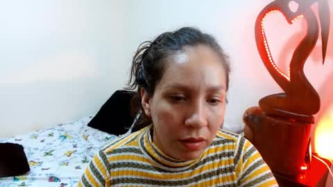 Snapshot of goddessnahi chatting on December 31, 4:16 am Naih Reyes online show from December 31, 4:16 am