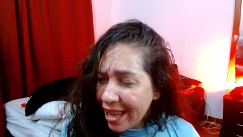 Snapshot of goddessnahi chatting on January 21, 2:22 am Naih Reyes online show from January 21, 2:22 am