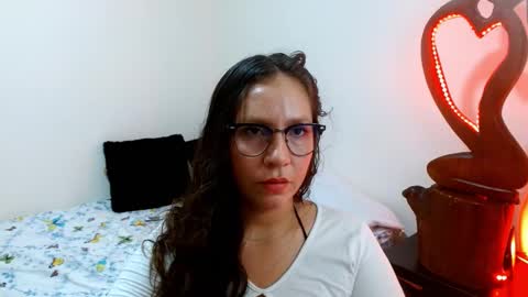 Snapshot of goddessnahi chatting on December 17, 2:55 am Naih Reyes online show from December 17, 2:55 am