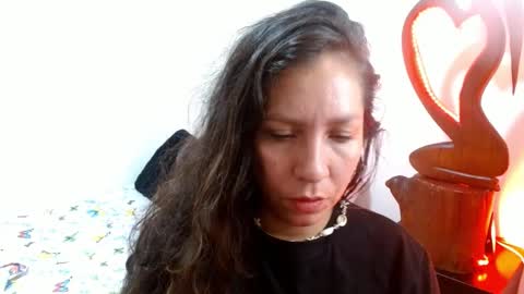 Snapshot of goddessnahi chatting on December 22, 10:25 pm Naih Reyes online show from December 22, 10:25 pm