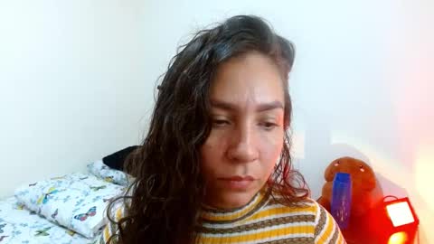 Snapshot of goddessnahi chatting on January 7, 3:03 am Naih Reyes online show from January 7, 3:03 am