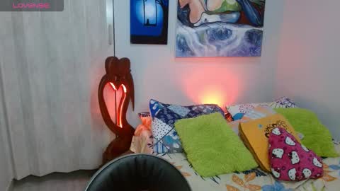 Snapshot of goddessnahi chatting on October 15, 6:16 am Naih Reyes online show from October 15, 6:16 am