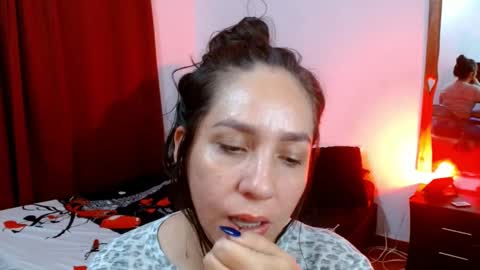 Snapshot of goddessnahi chatting on January 20, 3:59 am Naih Reyes online show from January 20, 3:59 am