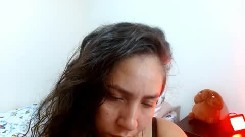 Snapshot of goddessnahi chatting on January 8, 3:51 am Naih Reyes online show from January 8, 3:51 am