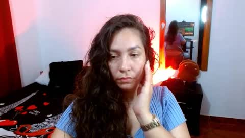 Snapshot of goddessnahi chatting on January 11, 8:00 am Naih Reyes online show from January 11, 8:00 am