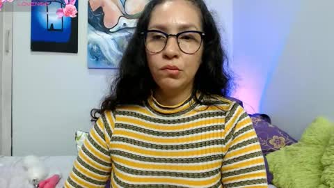  Naih Reyes online show from November 28, 6:38 am