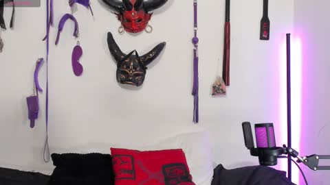 Abril online show from March 21, 2:27 am