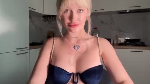 Aline meow   online show from July 20, 4:41 pm