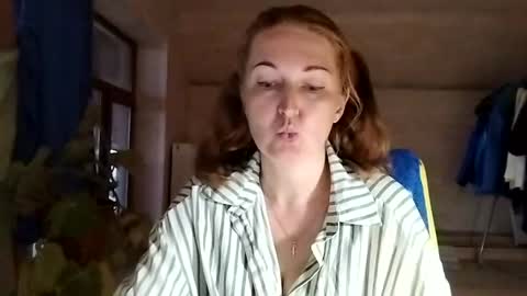Olivia  online show from July 15, 5:50 pm