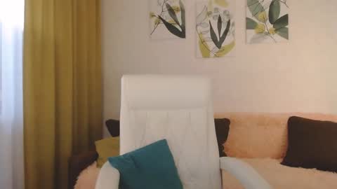 Good GlamorGirl online show from December 13, 4:54 am