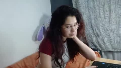 good_vibes4 online show from July 18, 10:34 pm