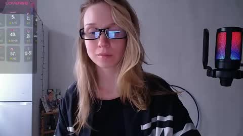 Klay online show from March 23, 2:56 pm