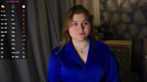 Snapshot of gorgeous_beaux chatting on October 18, 7:37 pm Sexy Mona 3 online show from October 18, 7:37 pm