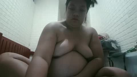 Snapshot of gorgeousselenaxx chatting on December 2, 10:32 pm gorgeousselenaxx online show from December 2, 10:32 pm
