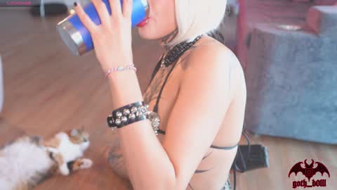 Snapshot of goth_dolll chatting on September 17, 9:35 pm sophie Special celebration a the beach 300k followers 3011 and 0112 online show from September 17, 9:35 pm