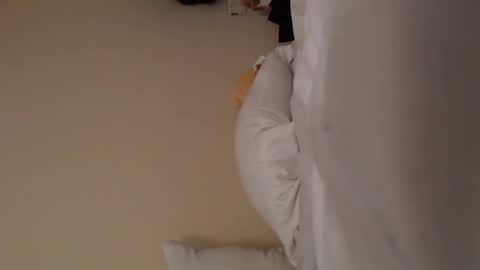 gothbaby305 online show from January 13, 7:43 am