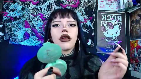 GothGaby online show from November 12, 3:15 am