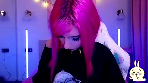 gothiclali online show from August 5, 12:50 am