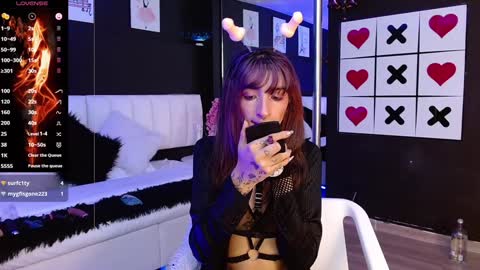 Meredith Alessandra online show from January 21, 4:43 am