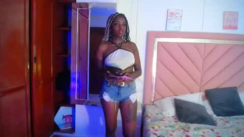 Snapshot of gracceloret chatting on October 15, 3:31 am Gracceloret online show from October 15, 3:31 am