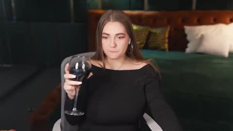 Grace online show from March 1, 11:48 pm