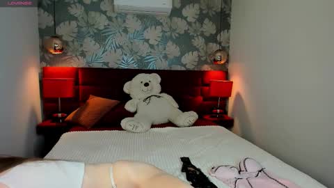 Snapshot of grace_blush chatting on September 13, 7:27 am Grace online show from September 13, 7:27 am