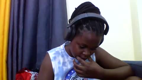 grannylover_ online show from December 14, 4:40 am