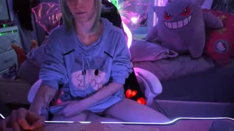 GreenEyedLovexo online show from October 20, 5:21 am