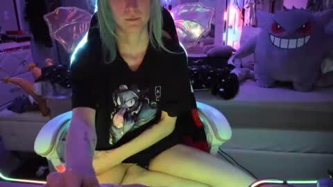 GreenEyedLovexo online show from November 14, 6:46 am