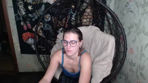 Snapshot of greenwitch9 chatting on October 1, 4:56 pm Lina online show from October 1, 4:56 pm
