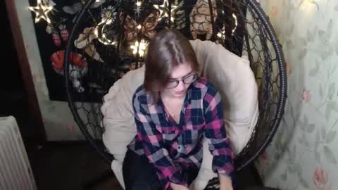 Snapshot of greenwitch9 chatting on October 15, 3:03 pm Lina online show from October 15, 3:03 pm