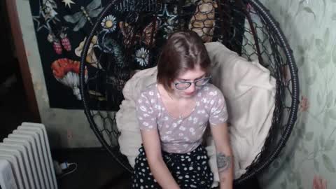 Snapshot of greenwitch9 chatting on October 12, 12:29 pm Lina online show from October 12, 12:29 pm