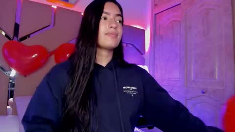 greidy_baker online show from February 18, 2:43 am