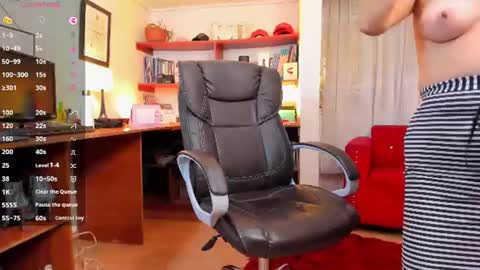 greta_voss online show from July 18, 9:06 pm