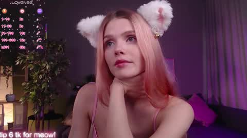 gretchen_mol online show from October 22, 7:46 am