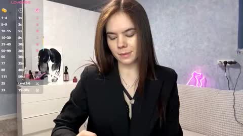 Alice online show from February 18, 5:23 pm