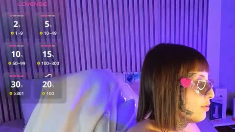 gyal_8_ online show from November 18, 3:29 am