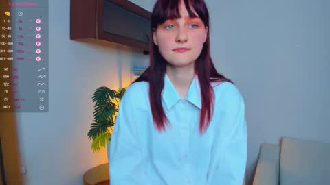 Snapshot of h0lyangel chatting on September 26, 7:11 pm Chloe online show from September 26, 7:11 pm