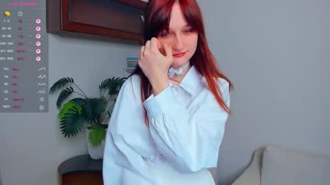 Snapshot of h0lyangel chatting on September 16, 7:00 pm Chloe online show from September 16, 7:00 pm