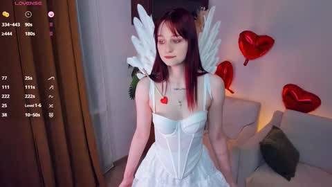 Chloe online show from February 13, 6:53 pm