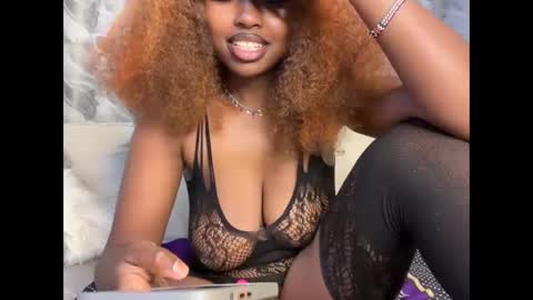 h_o_t_goddess online show from May 8, 3:43 am